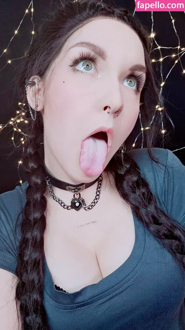 KittyKlaw ASMR Onlyfans Photo Gallery 