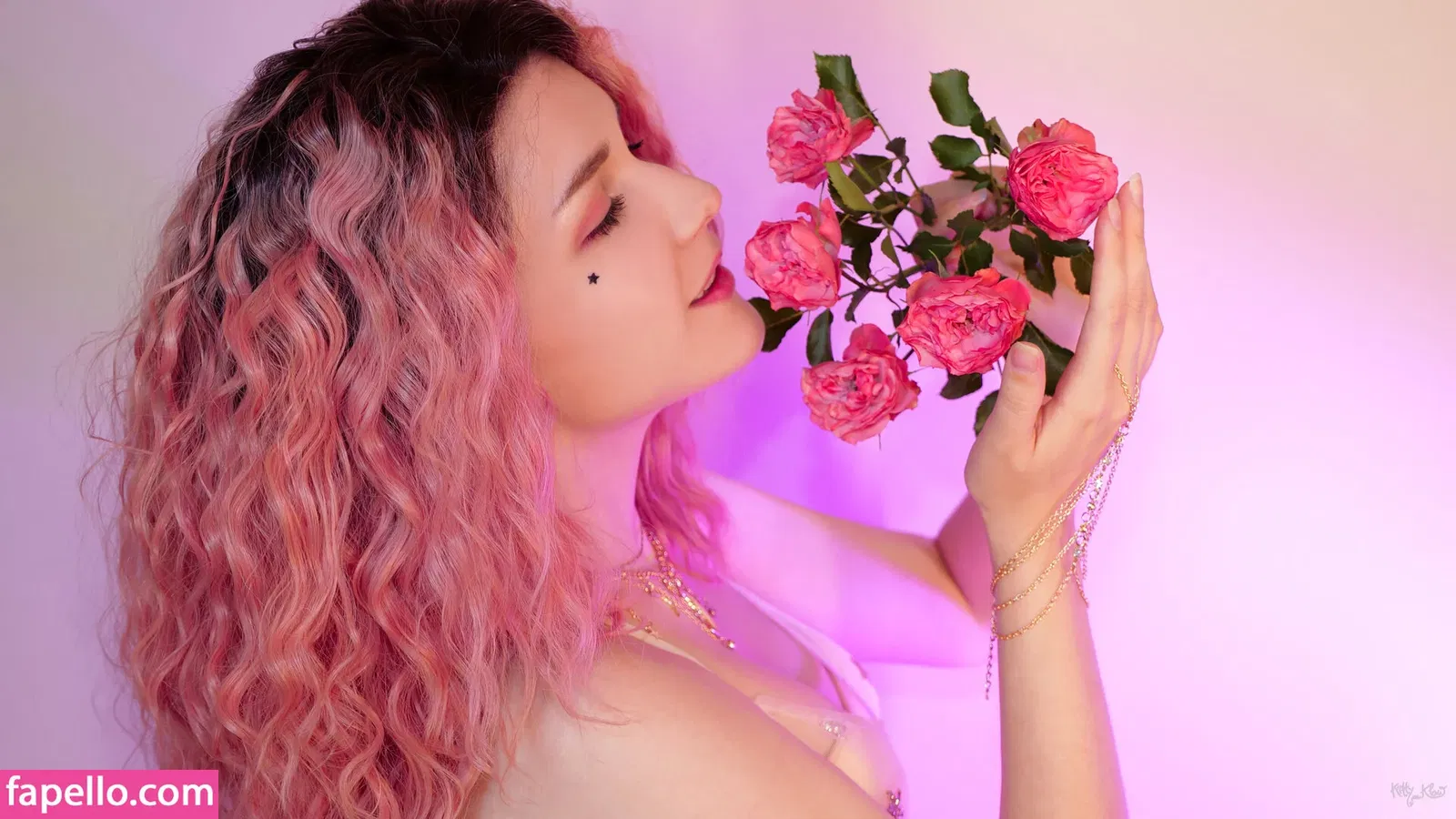 KittyKlaw ASMR Onlyfans Photo Gallery 