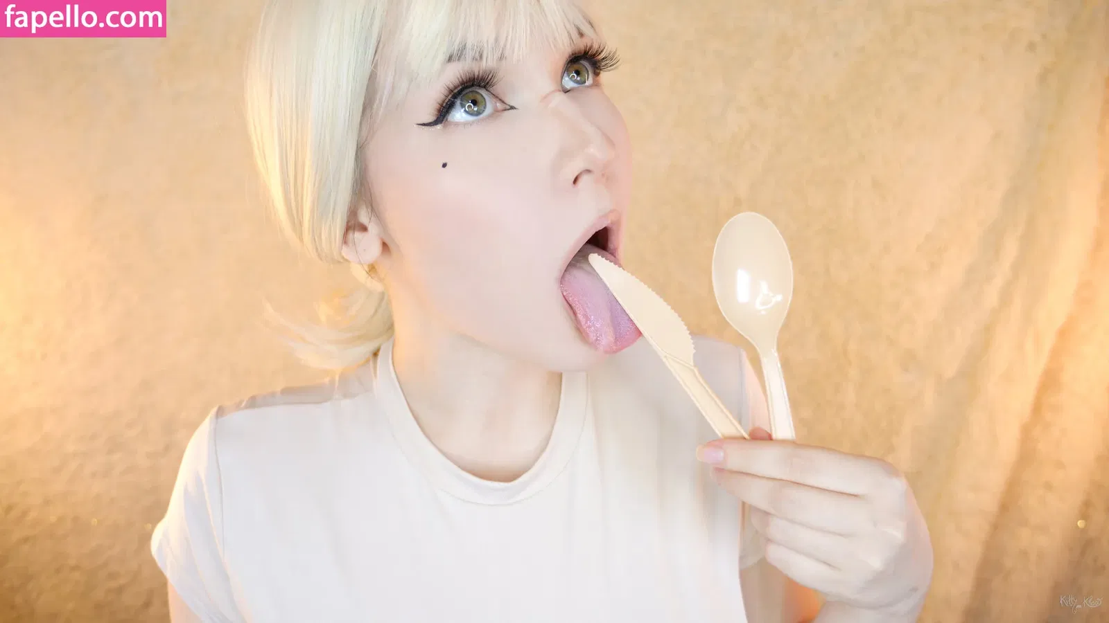 KittyKlaw ASMR Onlyfans Photo Gallery 