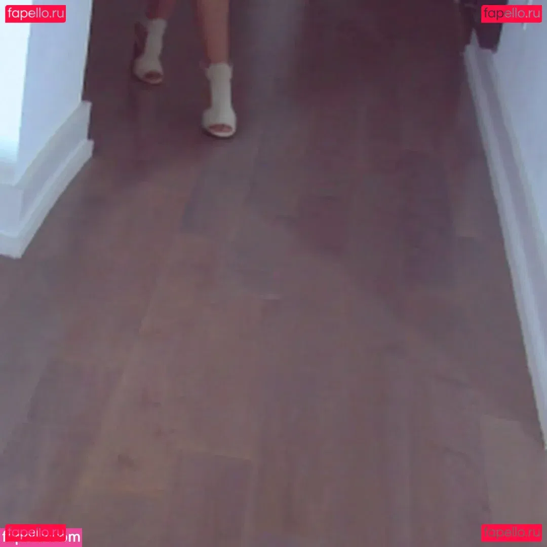 Tiffany Crystal Onlyfans Photo Gallery 