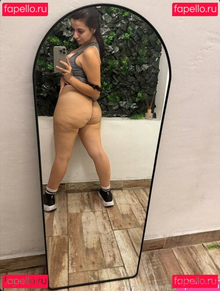 itsmeoliviaaa Nude Onlyfans Photo 17