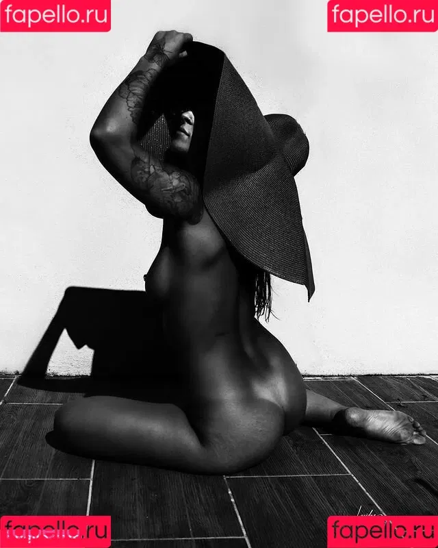 Poetiquegirl Onlyfans Photo Gallery 