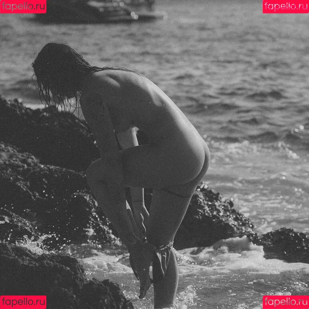Poetiquegirl Onlyfans Photo Gallery 