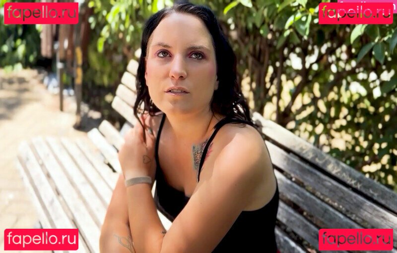 Krystal Genner Nude Onlyfans Photo 4