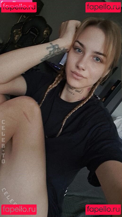 Selina Schwarz Nude Onlyfans Photo 7