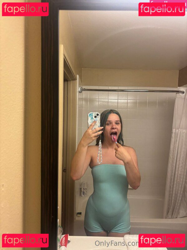 Megangene Nude Onlyfans Photo 10