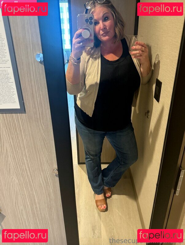 thesecupsrunnethover Nude Onlyfans Photo 39