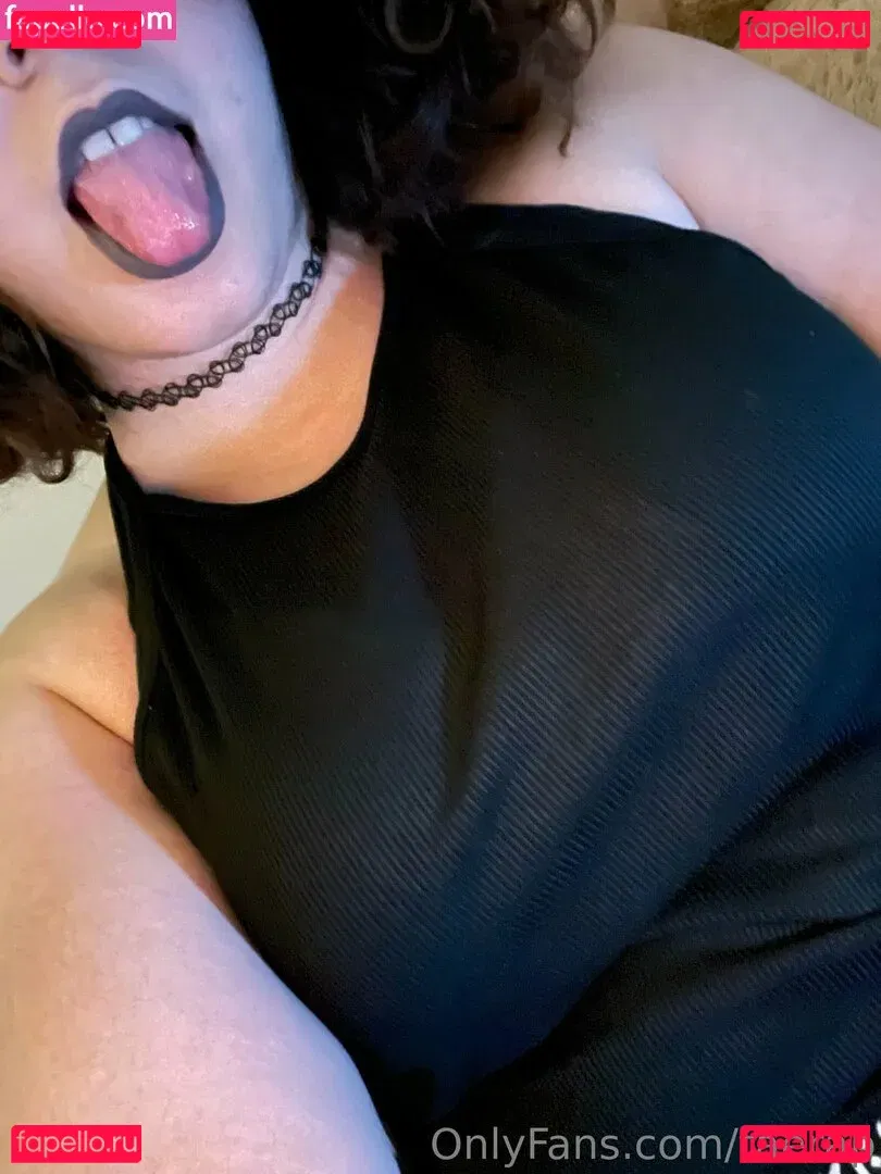 taerap Onlyfans Photo Gallery 