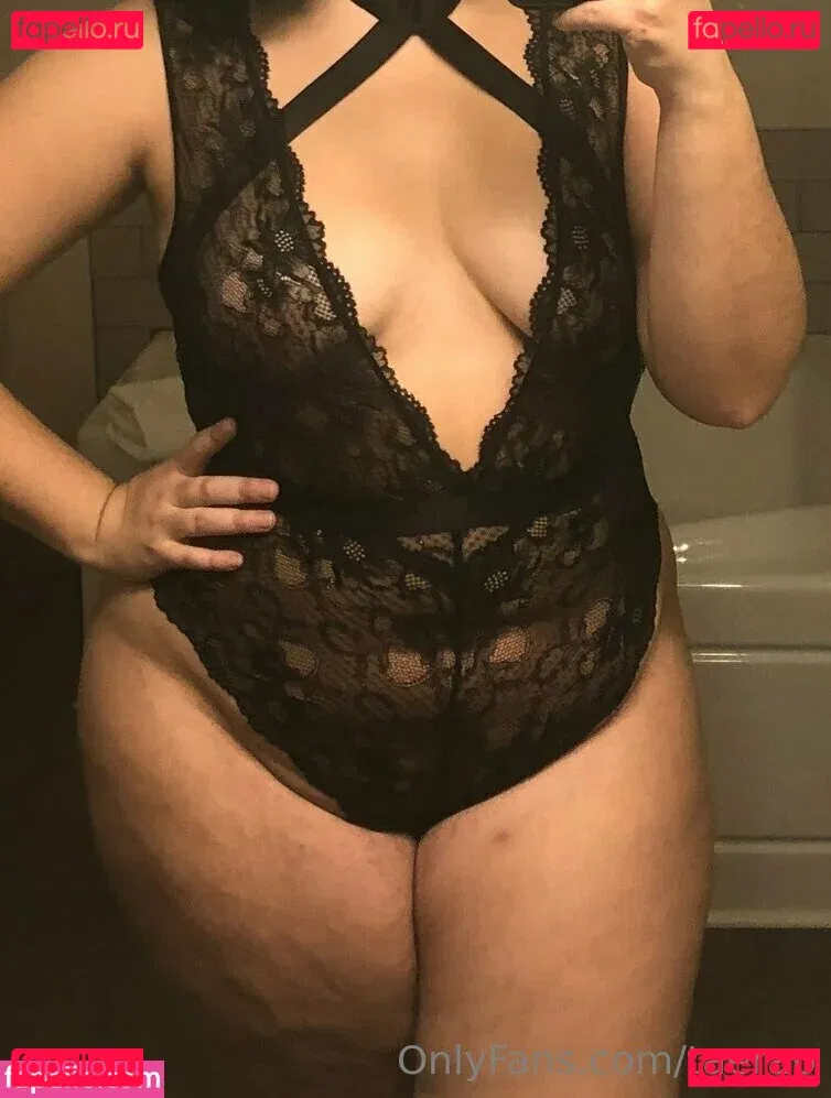 taerap Onlyfans Photo Gallery 