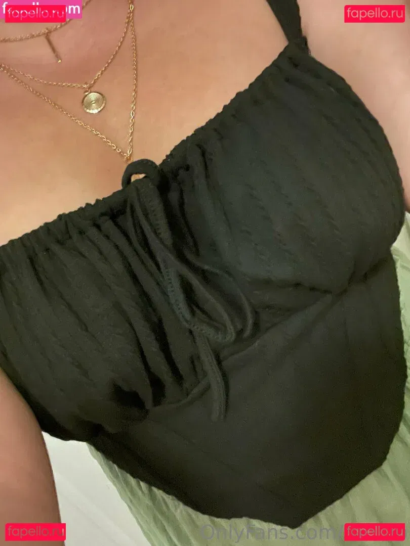 taerap Onlyfans Photo Gallery 