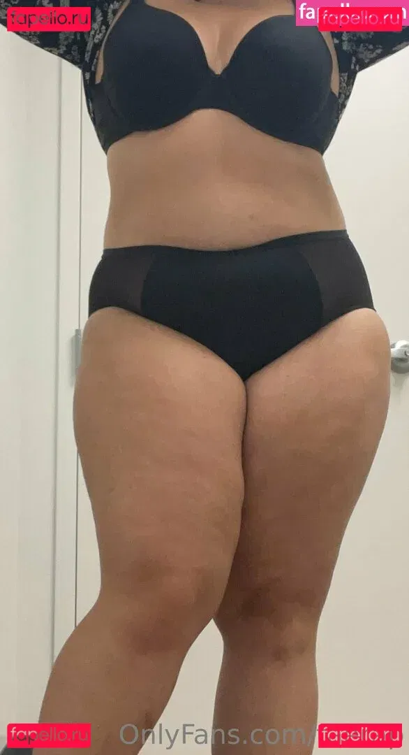 taerap Onlyfans Photo Gallery 