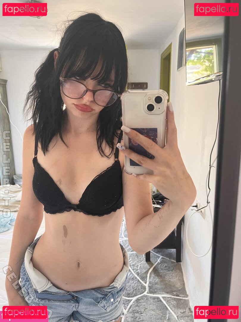 Yukistarxyz Nude Onlyfans Photo 6