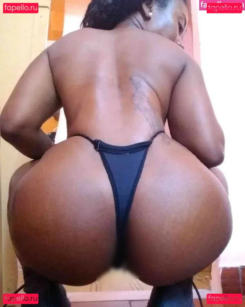 Giselle Lyne Onlyfans Photo Gallery 