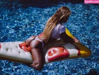 Sonia Isaza Onlyfans Photo Gallery 