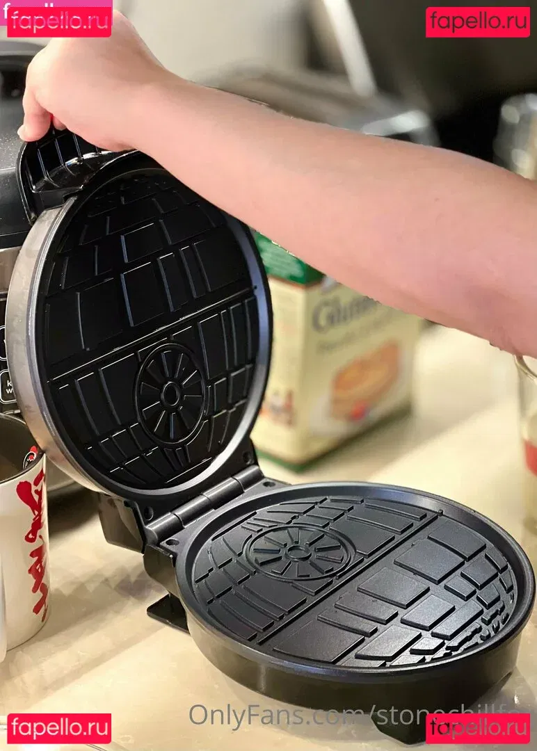 stonechillfox Onlyfans Photo Gallery 