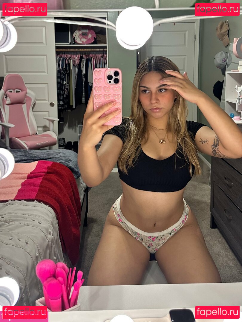 Ari Cota Nude Onlyfans Photo 3