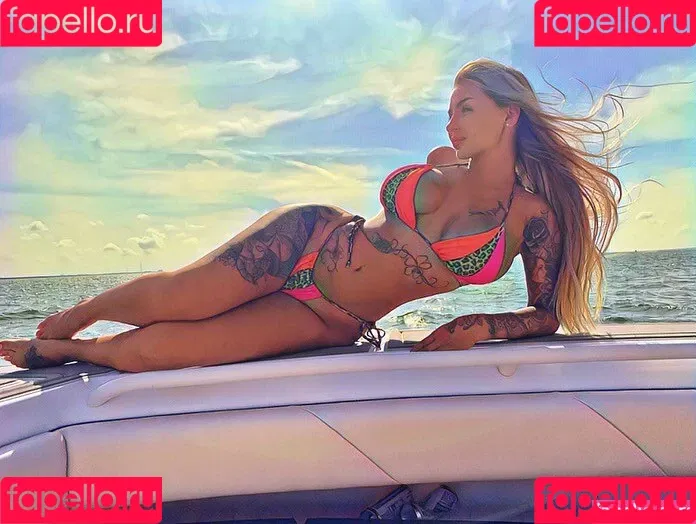 Kirsten Simmermeyer Onlyfans Photo Gallery 