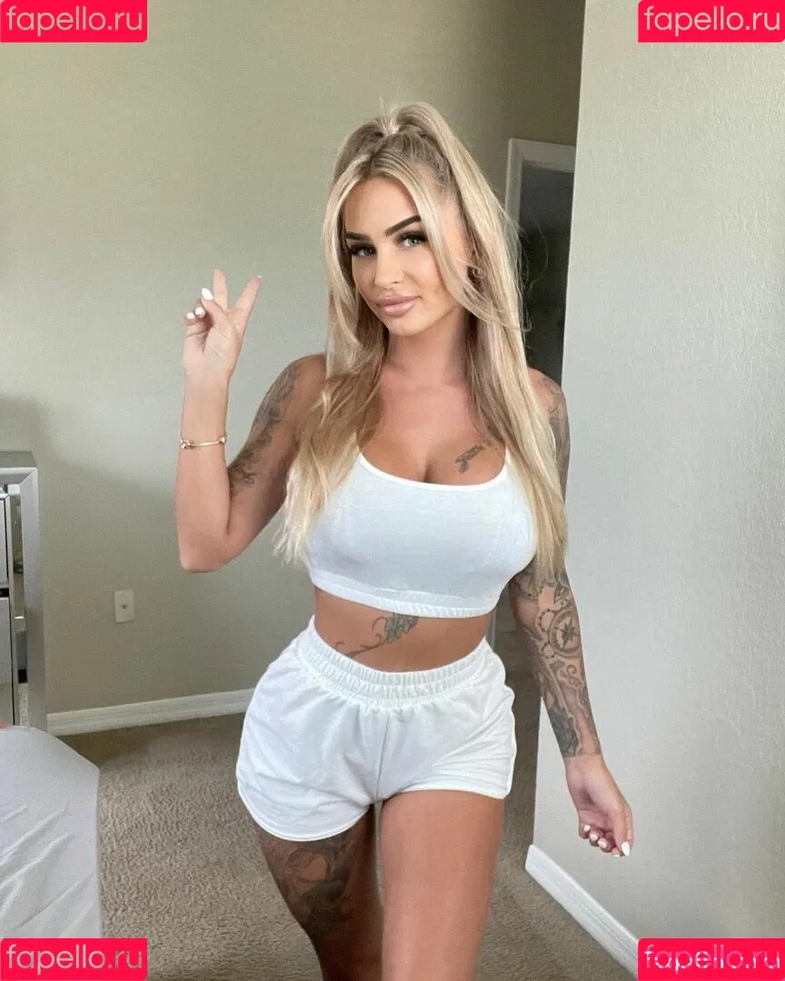 Kirsten Simmermeyer Onlyfans Photo Gallery 