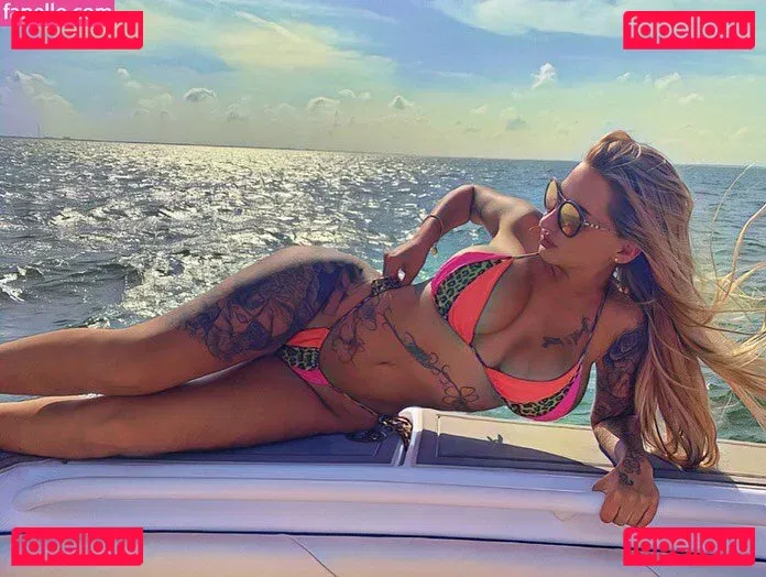 Kirsten Simmermeyer Onlyfans Photo Gallery 