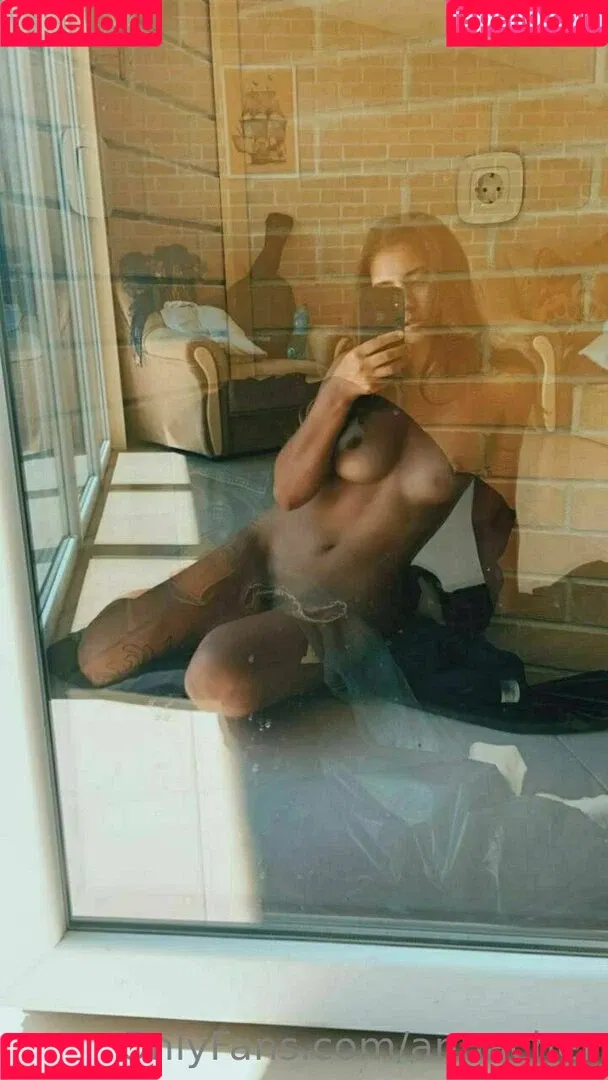 annabananaaaaaaaaa Onlyfans Photo Gallery 