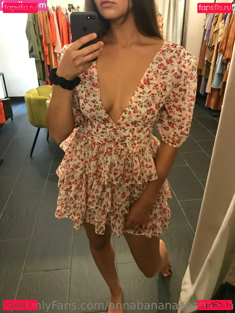 annabananaaaaaaaaa Onlyfans Photo Gallery 