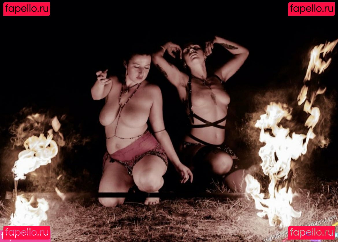 Petite Hippie Nude Onlyfans Photo 5