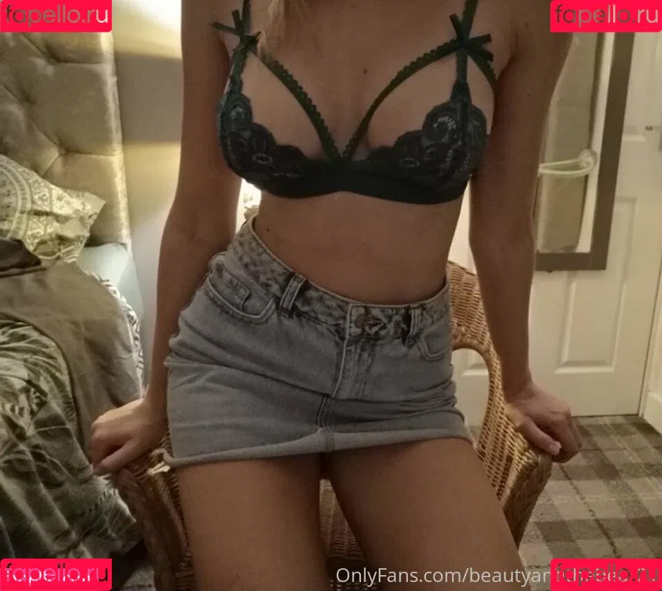 Sweetlittlenightmare69 Onlyfans Photo Gallery 