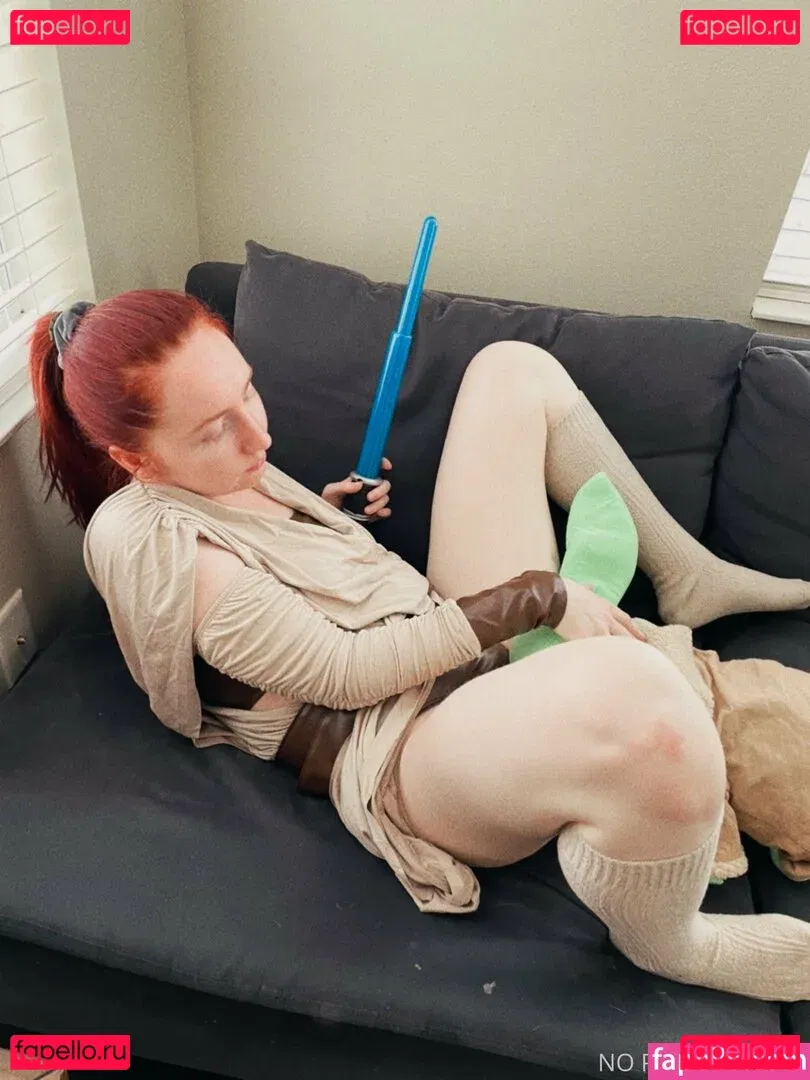 eeveebeesolo Onlyfans Photo Gallery 