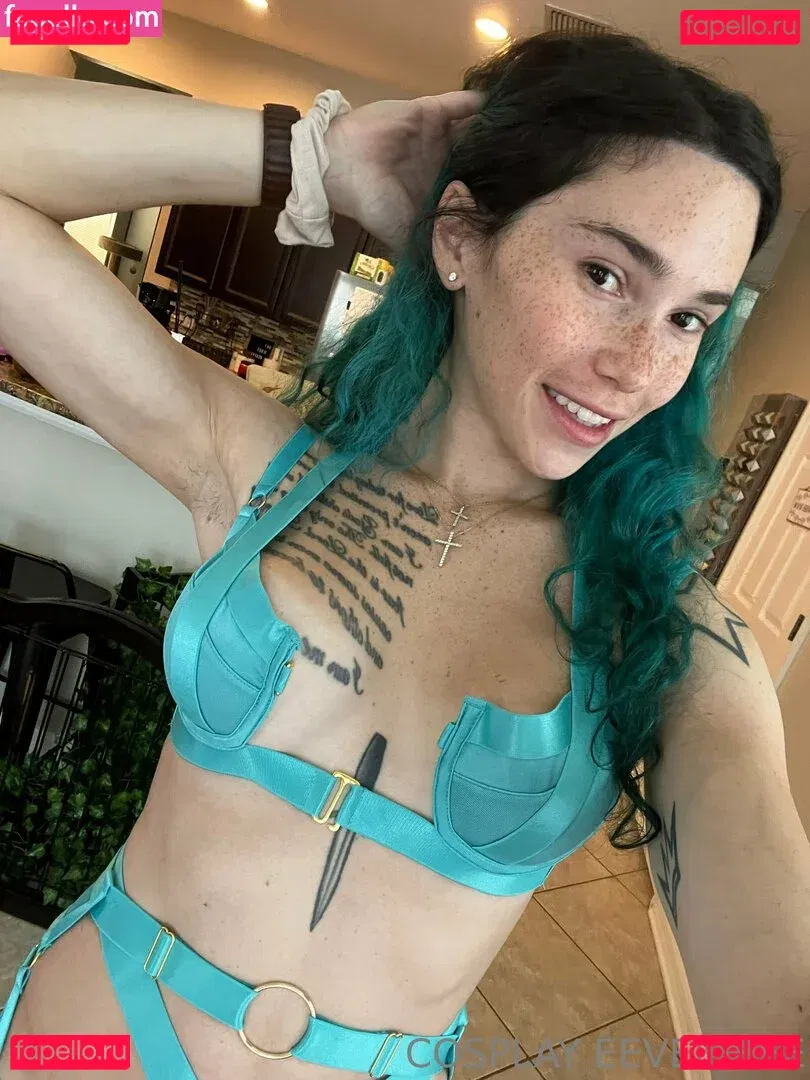 eeveebeesolo Onlyfans Photo Gallery 