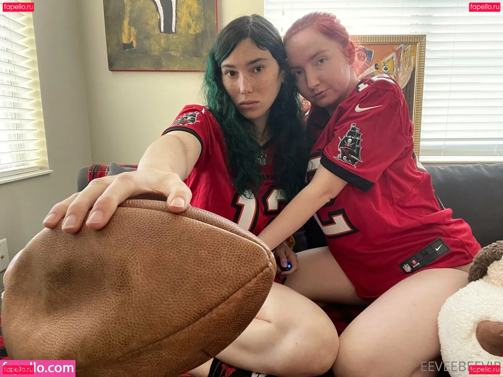 eeveebeesolo Onlyfans Photo Gallery 