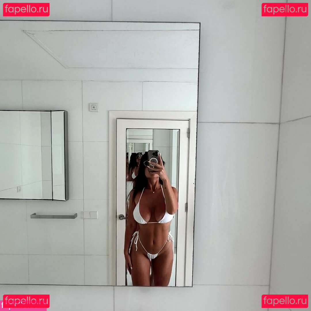 Belu Enrique Nude Onlyfans Photo 7