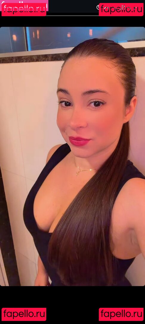 Isabella Santos Nude Onlyfans Photo 3