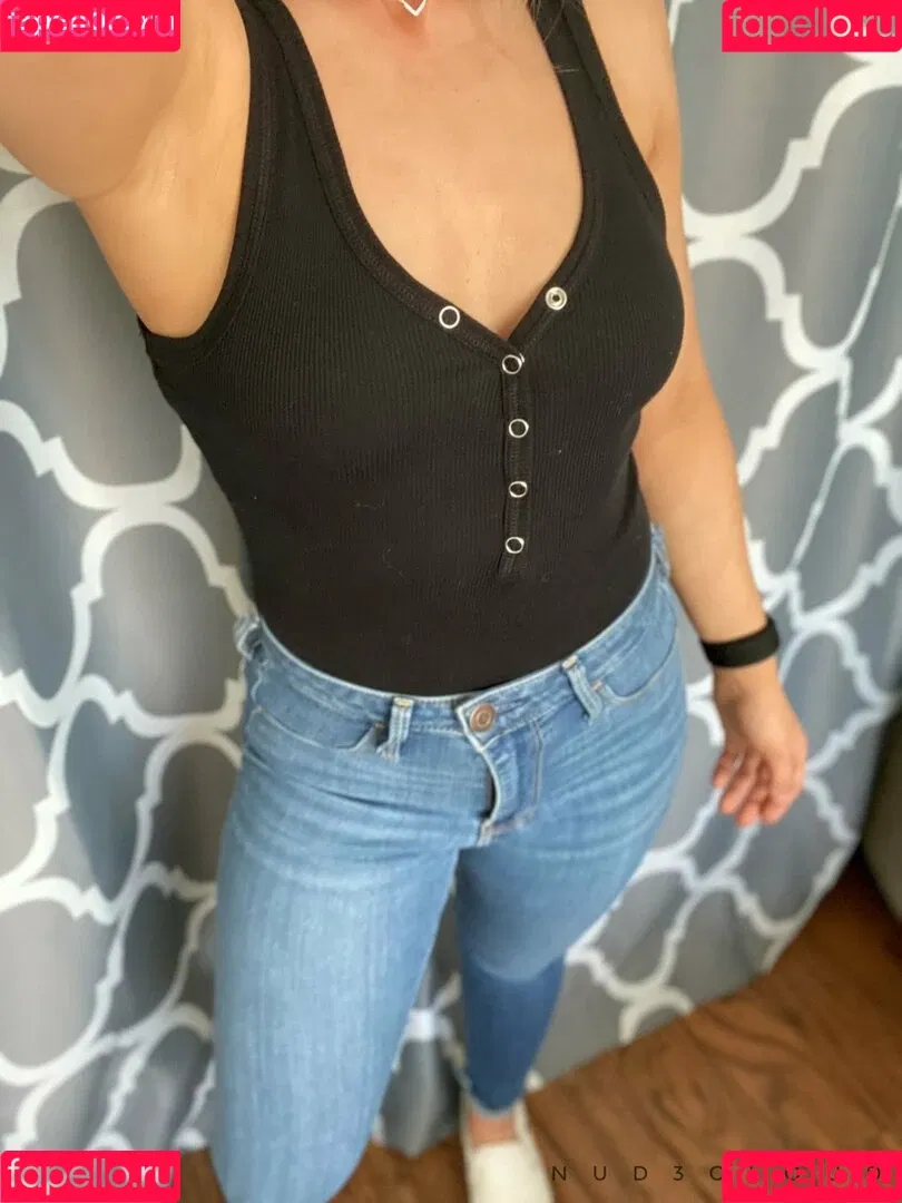 Ella Stewart Onlyfans Photo Gallery 