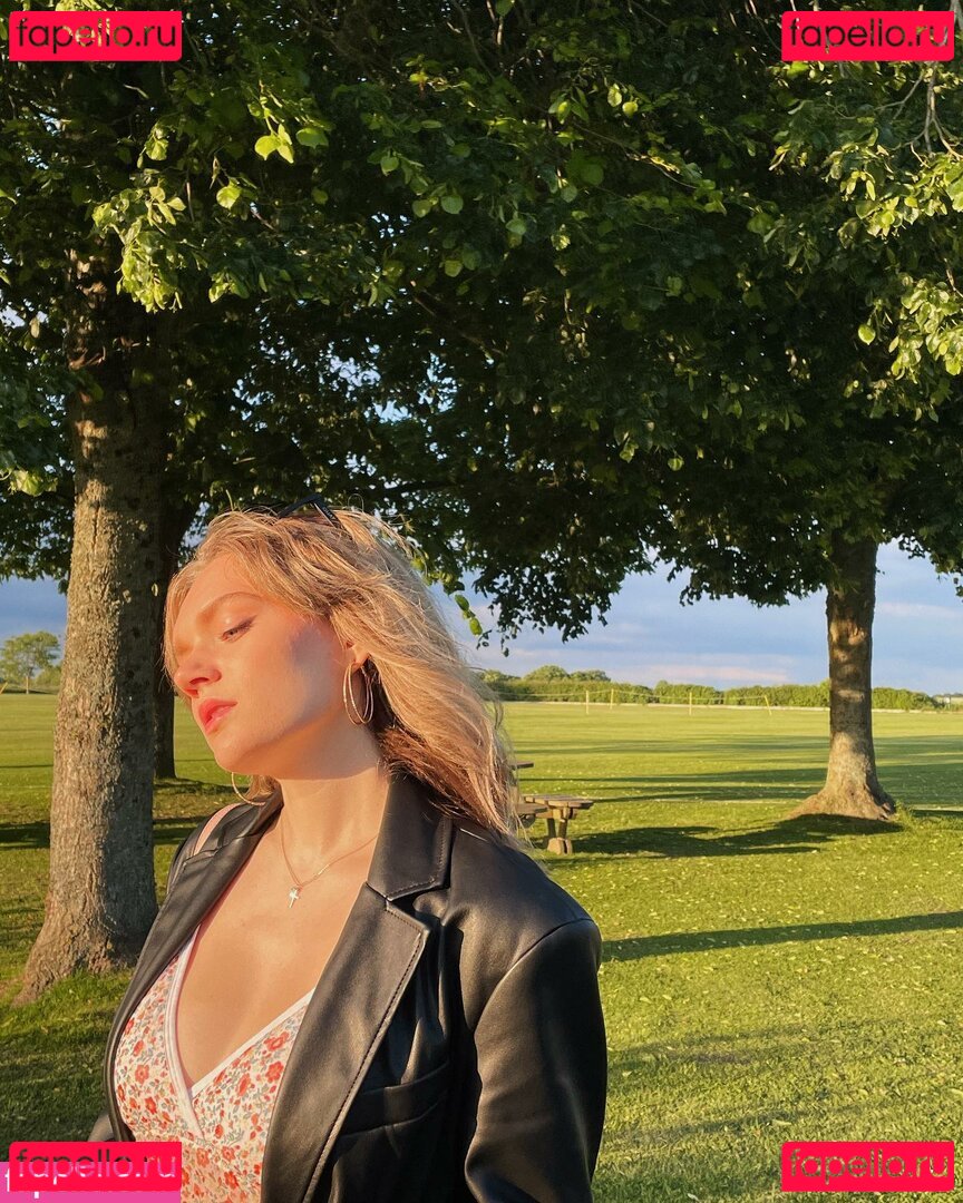 Sapphire Upshall Nude Onlyfans Photo 9