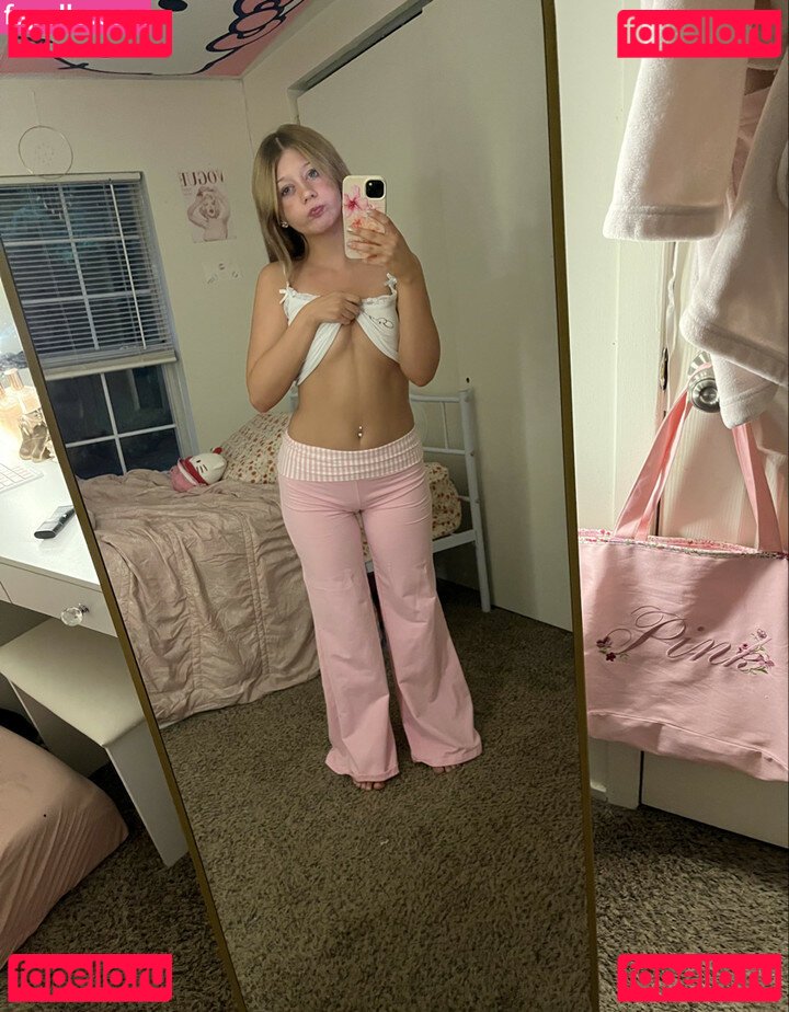 missclaralynn Nude Onlyfans Photo 45