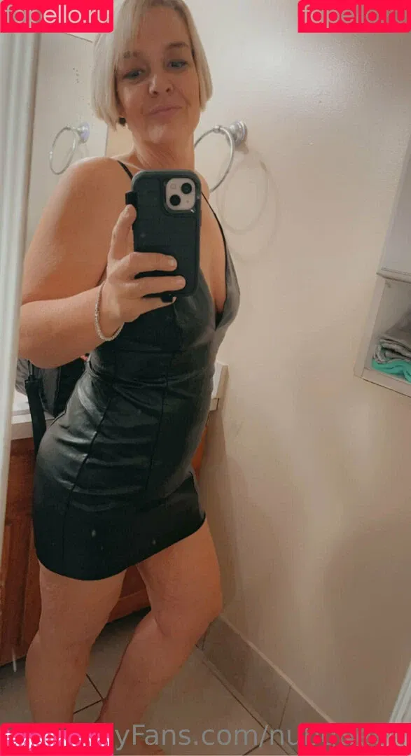 nubqueen Onlyfans Photo Gallery 