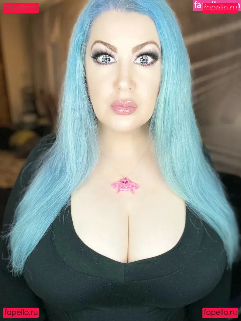 Goddess Zenova Onlyfans Photo Gallery 