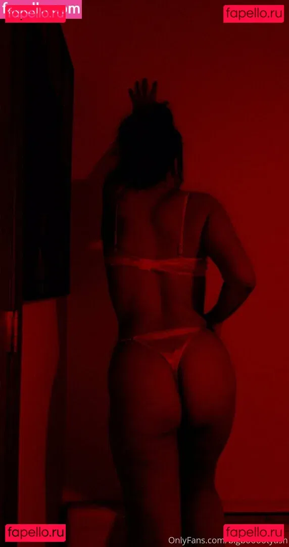 bigbooootyash Onlyfans Photo Gallery 