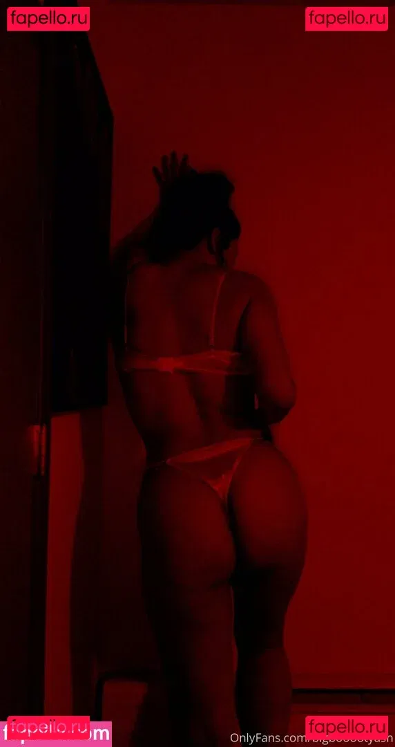 bigbooootyash Onlyfans Photo Gallery 