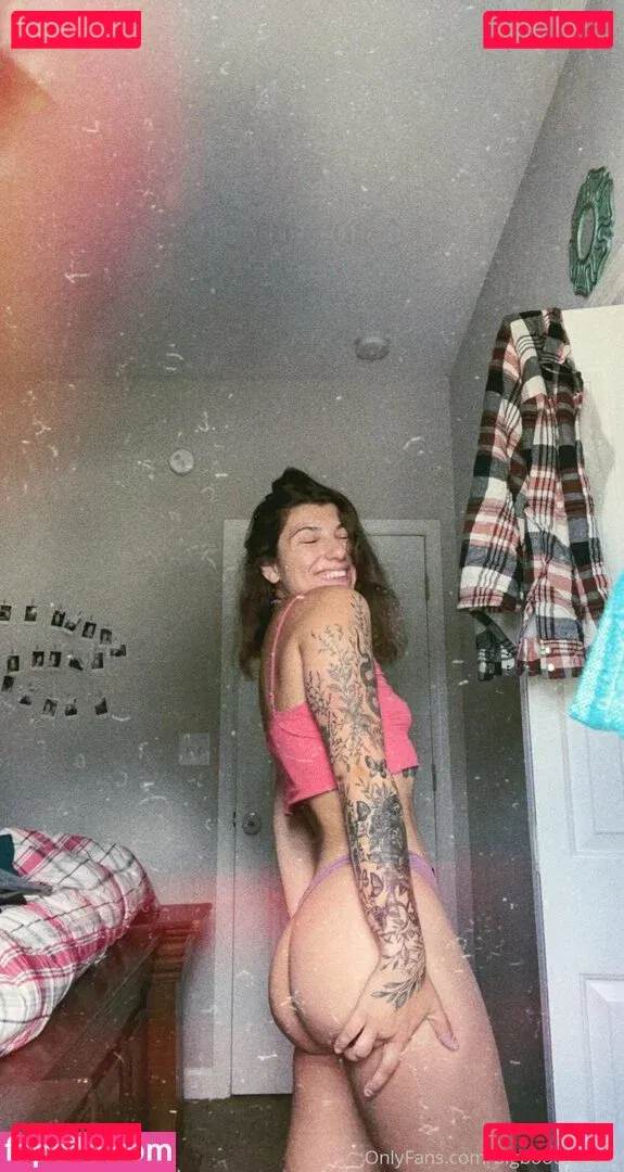 bigbooootyash Onlyfans Photo Gallery 