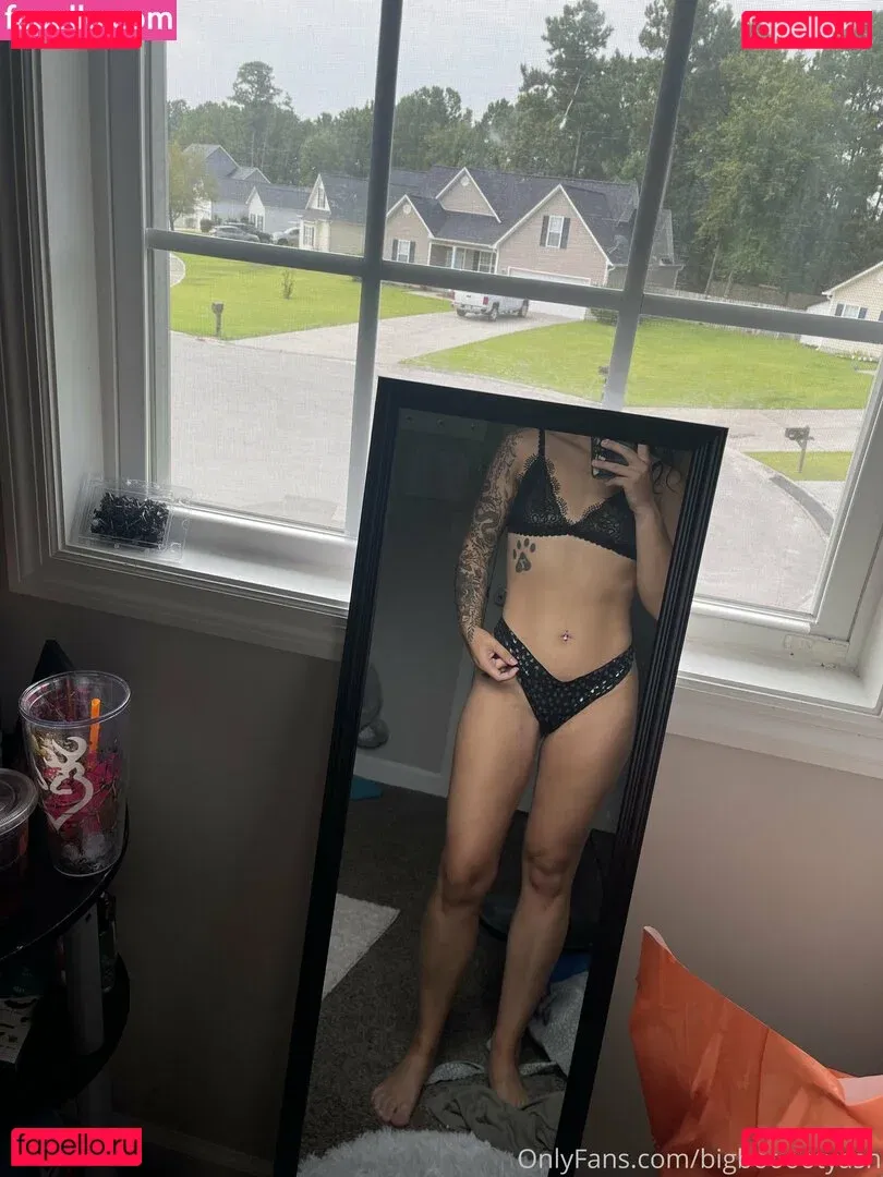 bigbooootyash Onlyfans Photo Gallery 