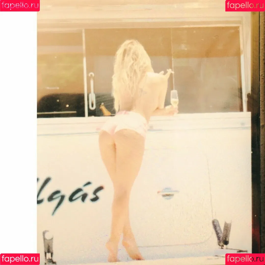 Natalia Casassola Onlyfans Photo Gallery 