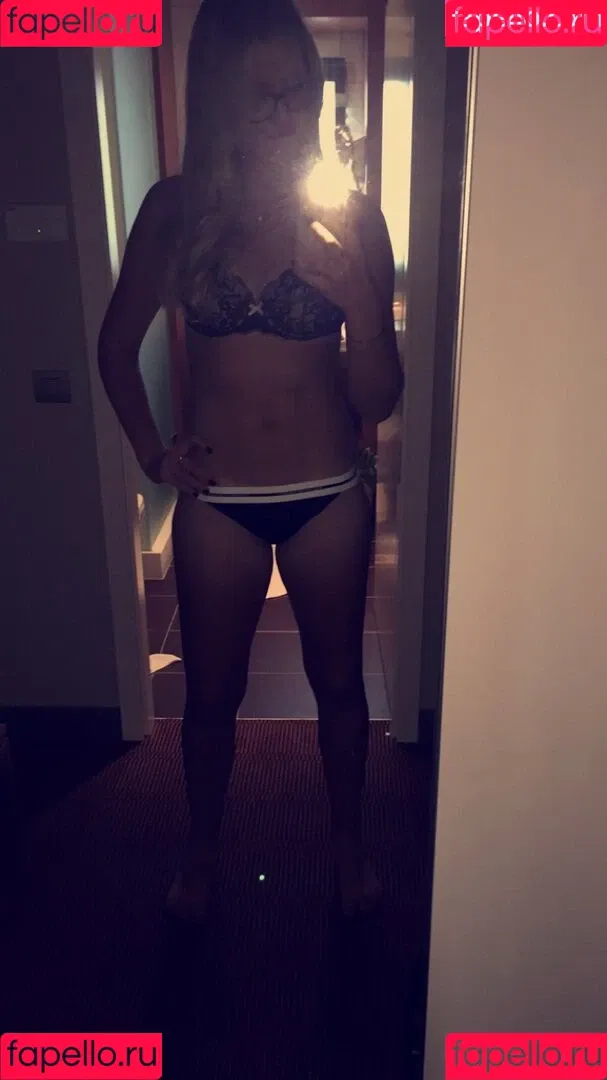 Kristina Mladenovic Onlyfans Photo Gallery 