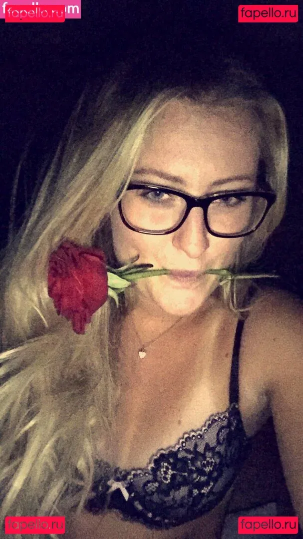 Kristina Mladenovic Onlyfans Photo Gallery 