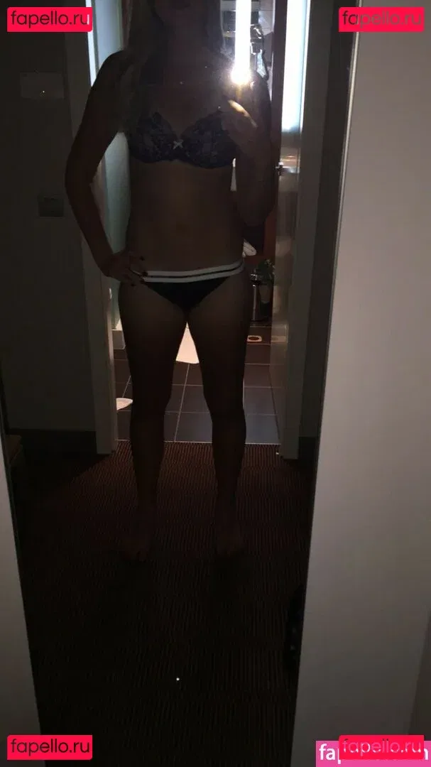 Kristina Mladenovic Onlyfans Photo Gallery 