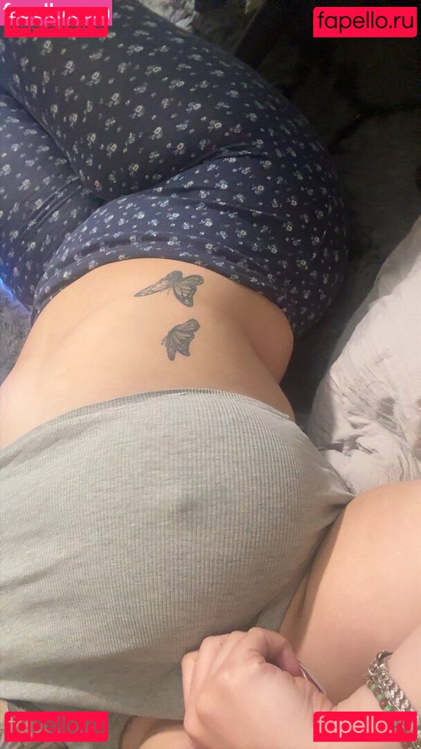 whateverainek Nude Onlyfans Photo 5