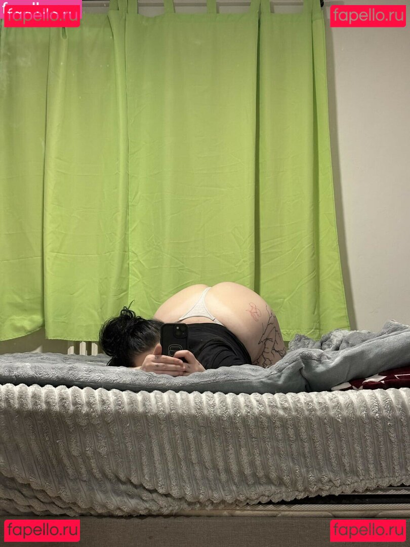 Saruneckis Nude Onlyfans Photo 17