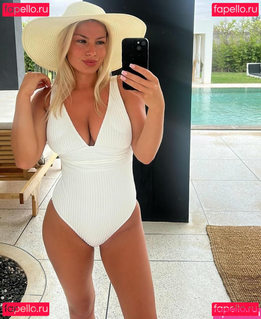 mollymercedes Nude Onlyfans Photo 37