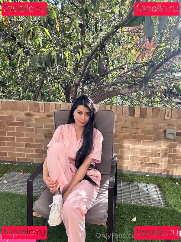 Nurse Pilar Nude Onlyfans Photo 18