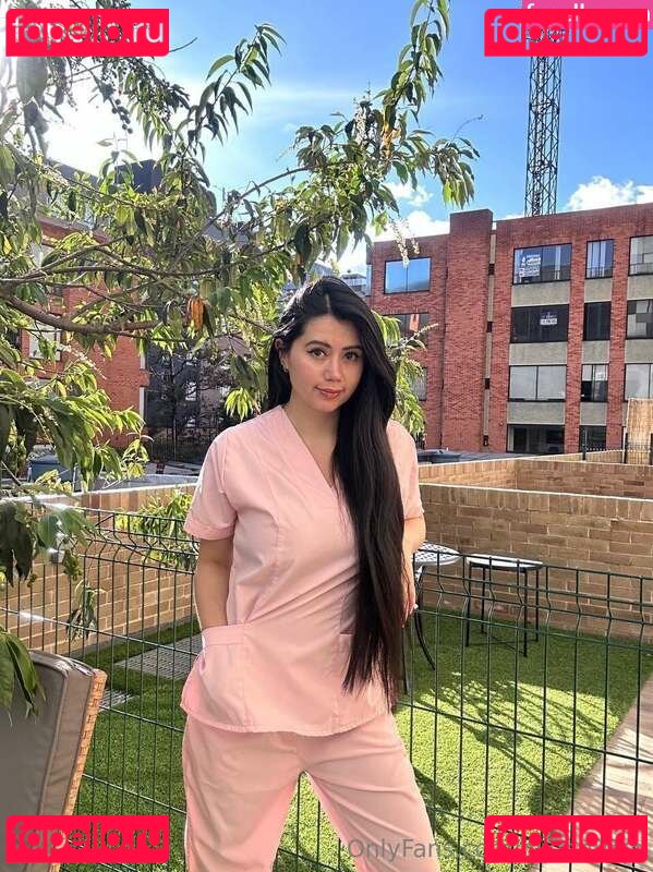 Nurse Pilar Nude Onlyfans Photo 13